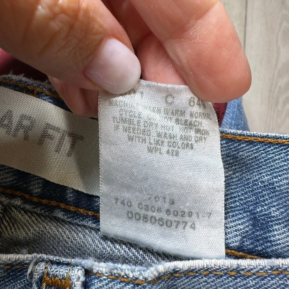 Vintage Levi's 505‎ Regular Fit Jeans W31 L32 Made in Colombia 100% Cotton